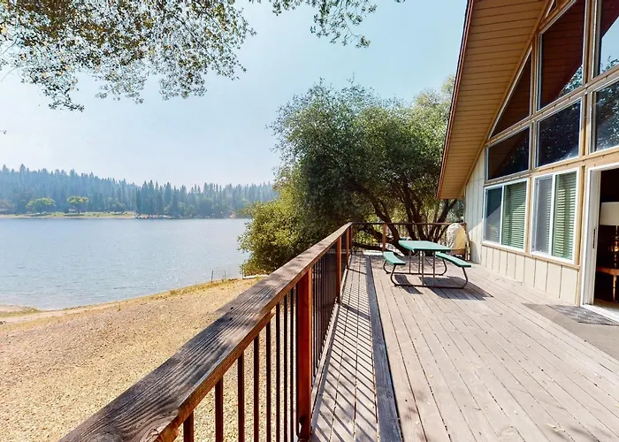 Allen Edgewater Retreat
